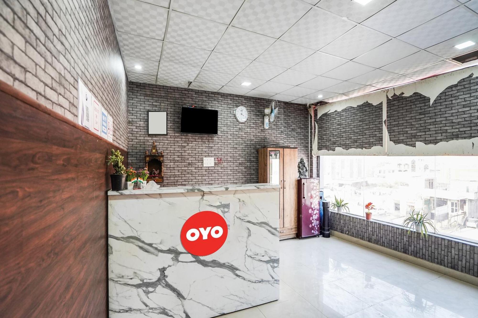 Hotel O Dream Palace Inn ノイダ エクステリア 写真